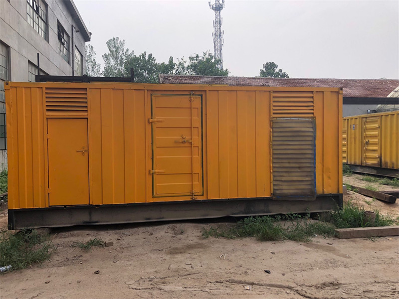 昌都柴油发电机如何判断新机油是否已经完全充满机油滤清器？