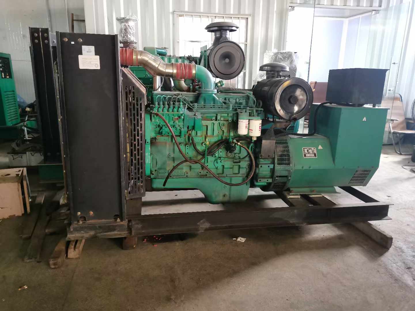 昌都发电机租赁如何确定电缆的承载电流是否在安全范围内？