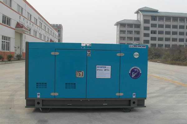 昌都发电机租赁发电机组的换季保养注意事项