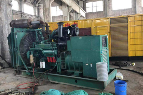 昌都发电机组的空气滤清器应该如何保养？