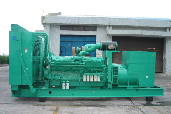 昌都工厂发电机应急发电时如何更准确地检查发电机状态？